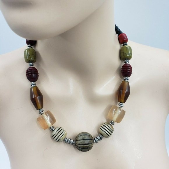 Semi Precious Wooden Curve & Art Bead Necklace - Picture 6 of 11